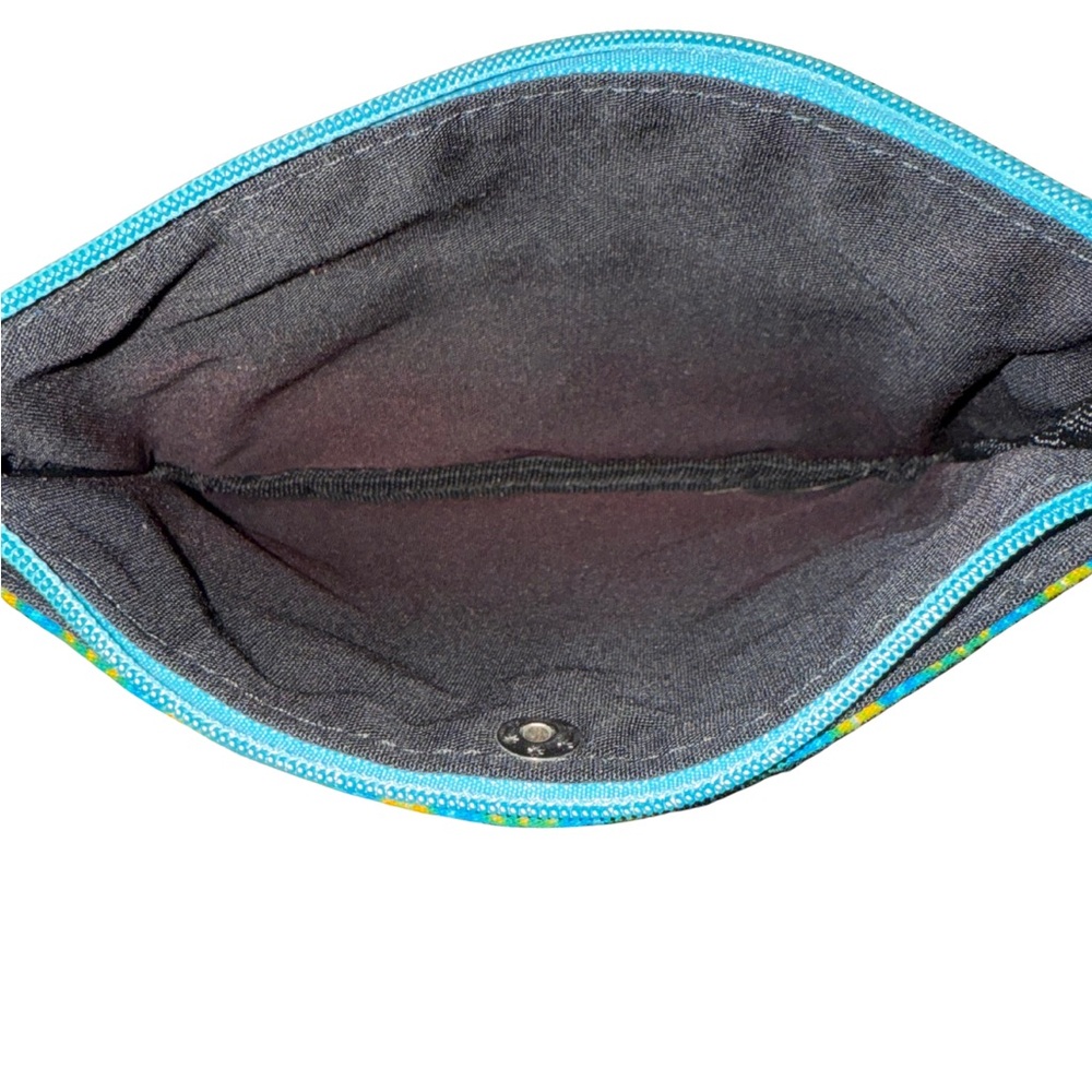 Cute Patterned Wristlet - Picture 3 of 4